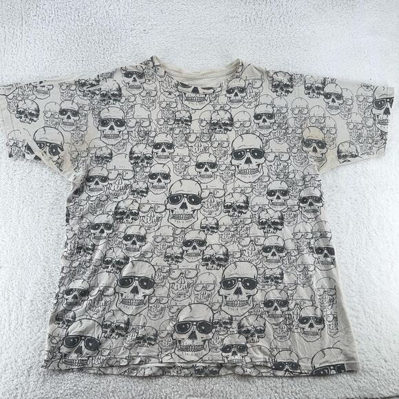 No Boundaries Shirt Mens XL Beige Skulls Sunglasses Graphic Tee AOP - Picture 1 of 9